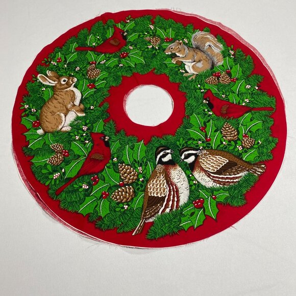 Christmas Wreath Fabric Panels With Woodland Animals & Holly Design 18” Diameter - Picture 1 of 4